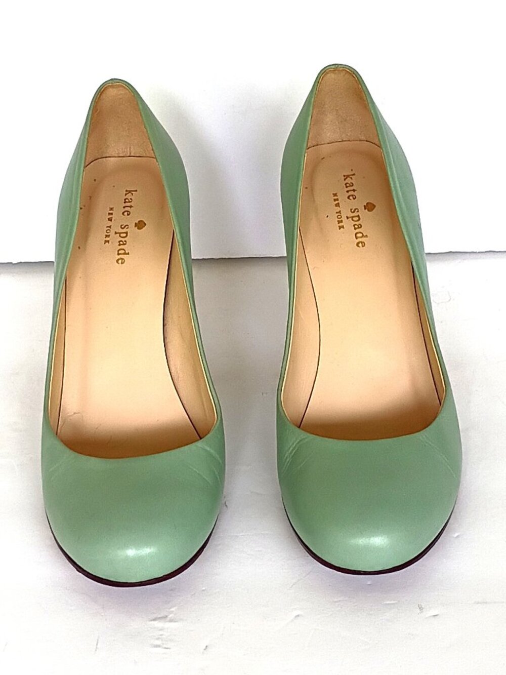 Kate Spade Leather Leslie Mint Green Pumps Wood Heel Made in Italy Sz 8.5 B EUC